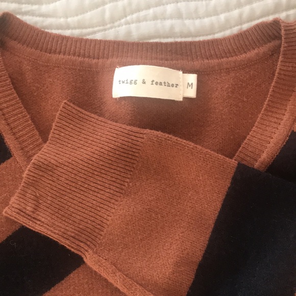 Twigg and Feather Sweater - Picture 2 of 3